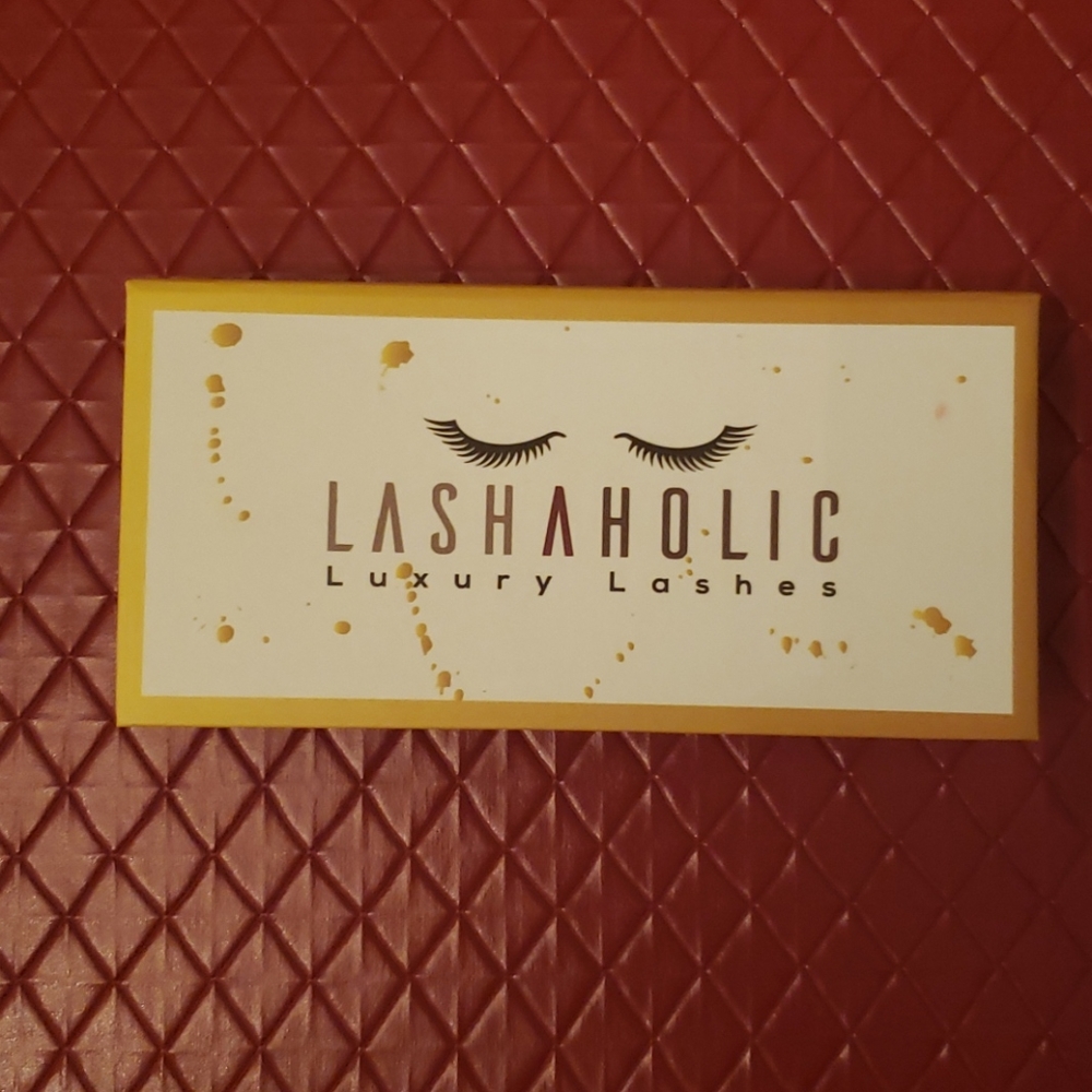 ‼️5/$25‼️Lashaholic luxury lashes- Instaglam - Picture 1 of 5